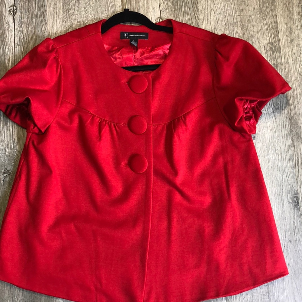 Puffy sleeves red crop top coat / thick and well made